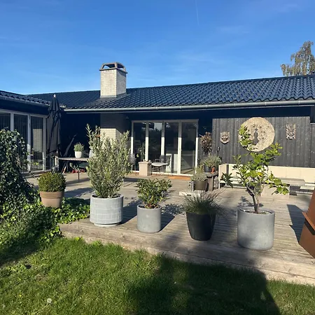 Laekkert Ved Marielyst Semesterbostad Bøtø By